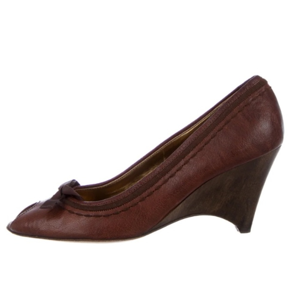 MIU MIU pep toe shoes , immaculate condition, size 40
